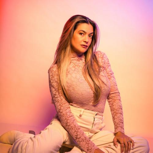 Артист Alina Renae