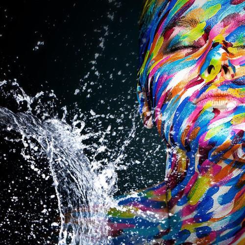 Артист Amazonics