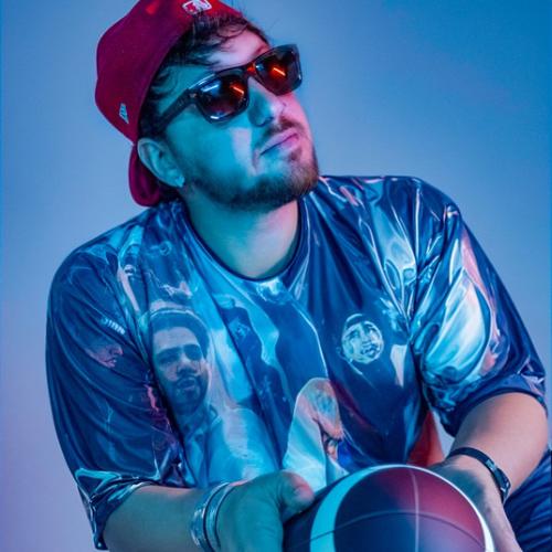 Артист Anıl Piyancı