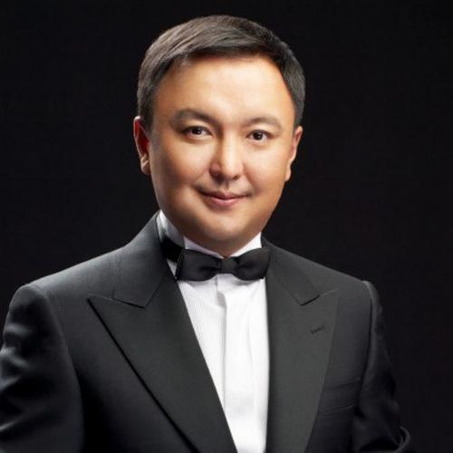 Артист Арман Дүйсенов