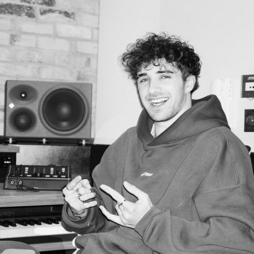 Артист Beats By Luca