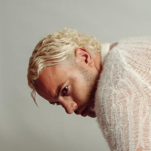 Артист Bryn Christopher