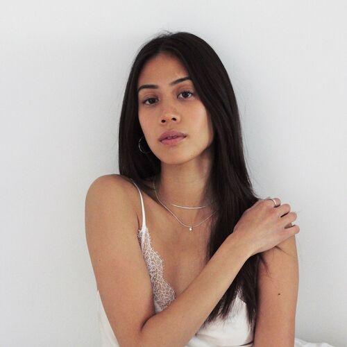 Артист Danelle Sandoval