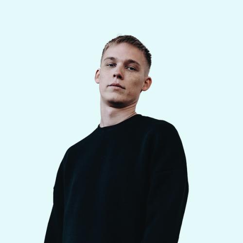 Артист Даня Нерадин