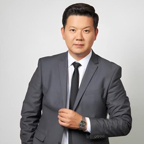 Артист Даурен Толеубаев