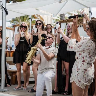 Артист DeeSaxx