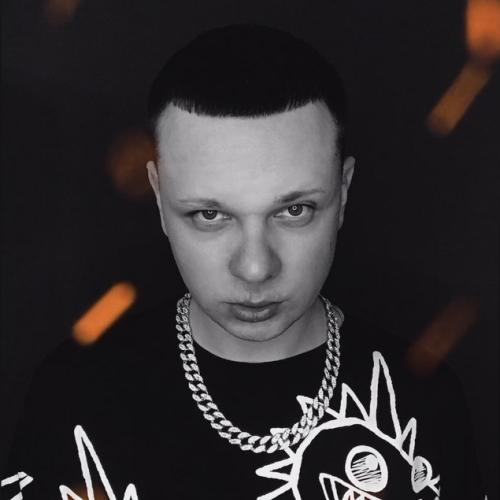 Артист Денис Белик