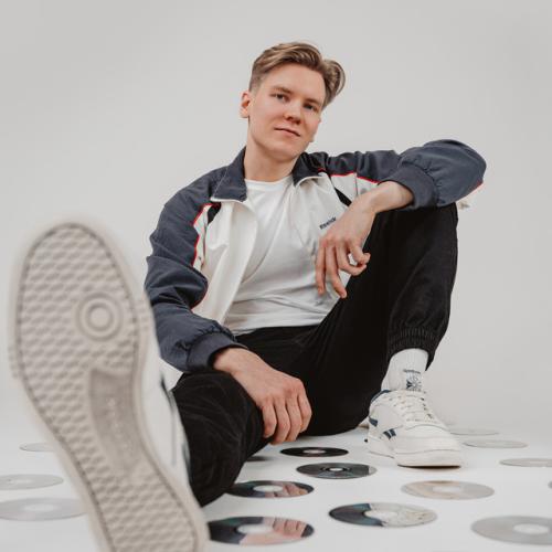 Артист Devinity