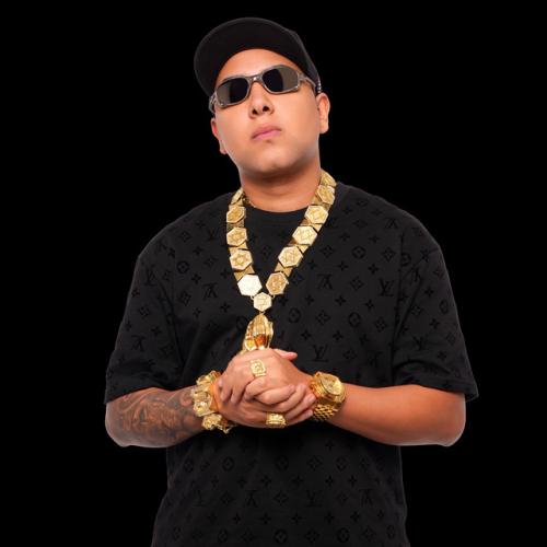 Артист DJ Guuga