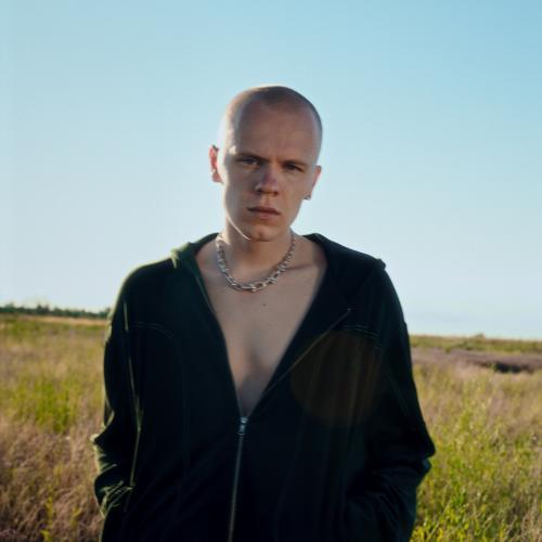 Артист Eighteen