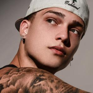 Артист Elio-Leiros