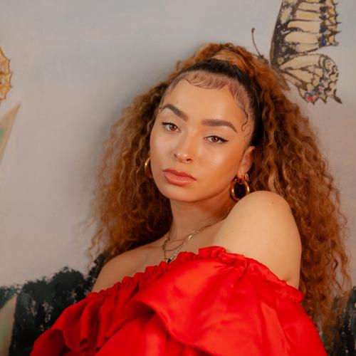 Ella Eyre