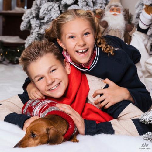 Артист Фэмили