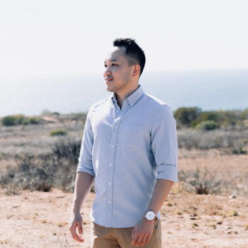 Артист Gill Chang