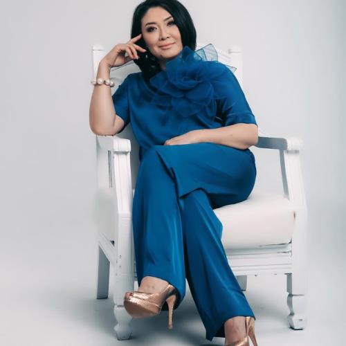 Артист Гульнур Сатылганова