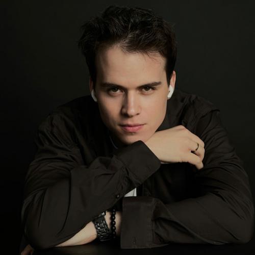 Артист Игорь Барановский