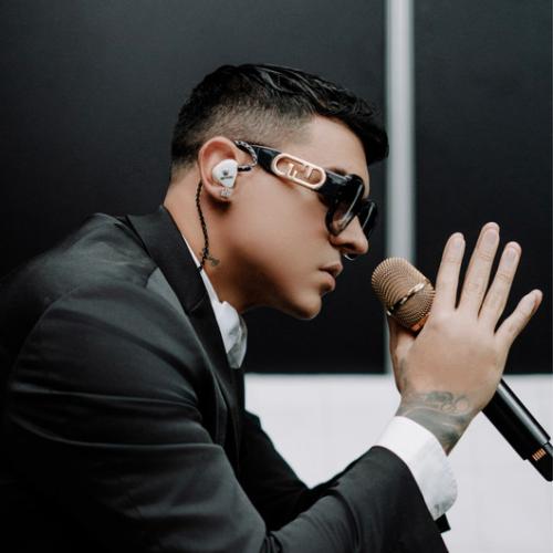 Артист Kevin Roldan