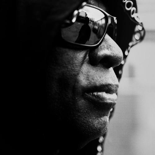 Артист Kevin Saunderson