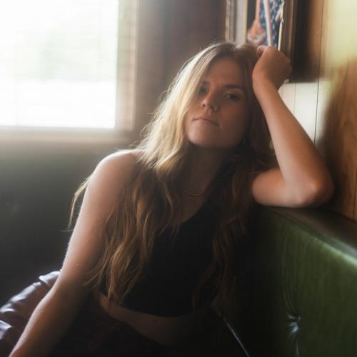 Артист Kimmie Devereux