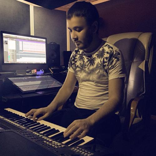 Артист Құрал Молжанов