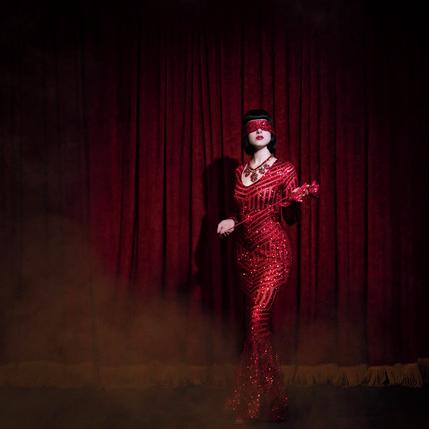 Артист Lola-Blanc