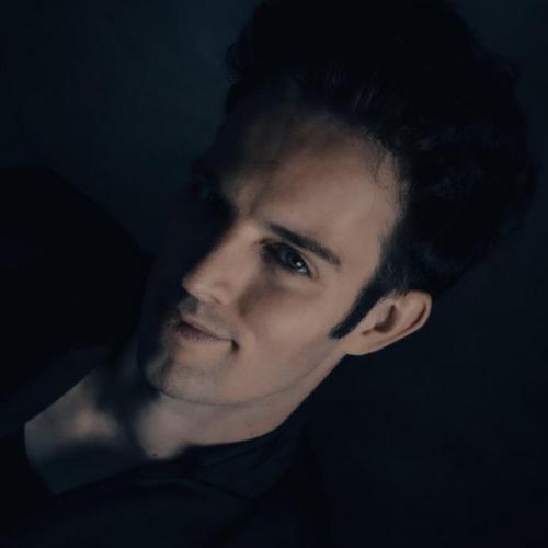 Артист Luigi Neighbours