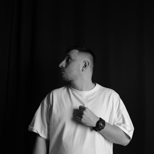 Артист Макс Саян