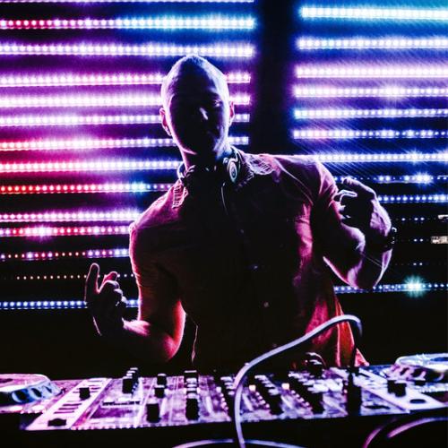 Артист Matthew Topper