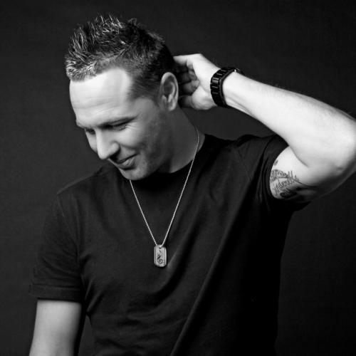 Артист Michael Karrera