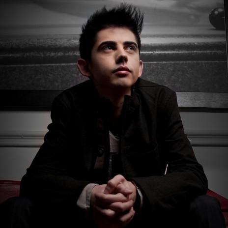 Артист Moving Elements