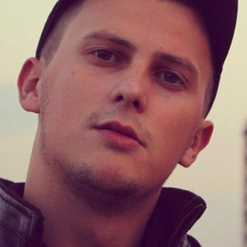 Артист Ненаумах