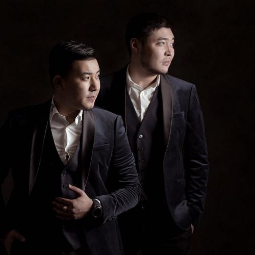 Расл Мен Адок