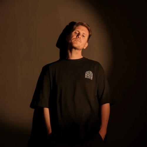 Артист Richard Judge