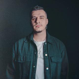 Артист Roasty Suave