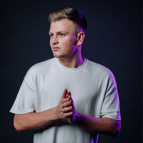 Артист Robin White