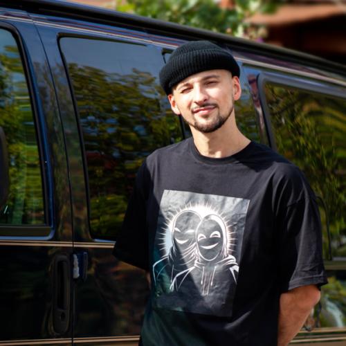 Саша Винтоваров