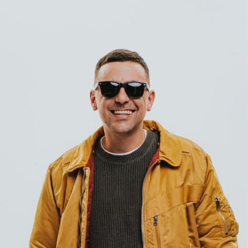 Артист Тася