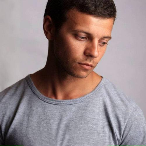 Артист Toricos