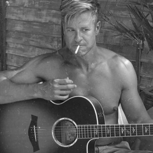 Артист Trevor Guthrie