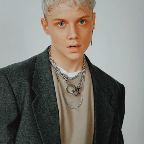 Ваня Дмитриенко