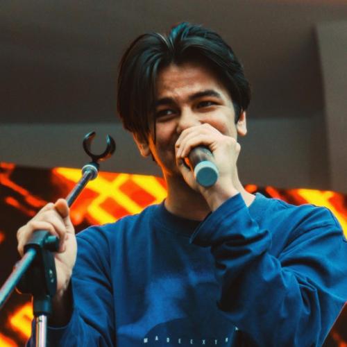 Артист Yoshblond