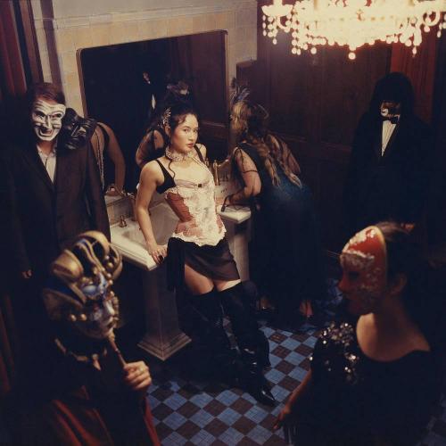 Emei - Night at the Opera