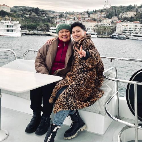 Gulmira Izbaskhanova, Zulfya - Menimen oinama